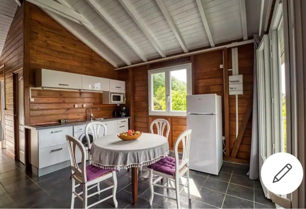 Villa CANA - Appartement 2 chambres avec SPA privatif Terre-De-Haut Extérieur photo